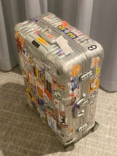 @iheartcartier Rimowa Luggage Aesthetic, Aesthetic Luggage, Suitcase Aesthetic, Luggage Aesthetic, Cute Suitcase, Polo Suit, Rimowa Luggage, Suitcase Stickers, Ootd Streetwear