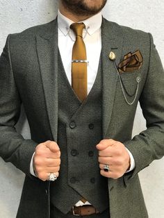 3 Piece Suit With Bow Tie, Boho Mens Wedding Suit, Wedding Suits For Groomsmen, Gromes Men Suits, Wool Suits Men Wedding, Suits For Blonde Men, Vintage Green Suit Men, Groom Suits For Wedding Fall