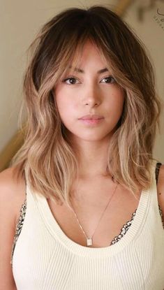 Short Bob Hairstyles Shoulder Length, Haircuts Below Shoulder Length, Caramel Blonde Shoulder Length Hair, Lob Haircuts With Curtain Bangs, Bangs With Lob Shoulder Length, Shag Lob Haircut With Curtain Bangs, Shoulder Length Caramel Hair, Should Length Hair With Curtain Bangs, Curtain Bangs And Shoulder Length Hair