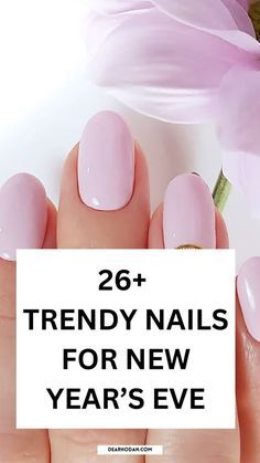 Cute Nail Designs On Short Nails, Sparkly Nail Designs Almond, Best New Years Nails, Simple Glitter Nail Art, New Year Nails 2025 Short, Nail Ideas For The New Year, Nail Colors For Cruise, Easy Christmas Nails Almond, New Years Nail Designs Gel