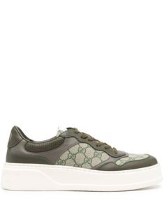 green/beige calf leather canvas panelled design GG Supreme canvas round toe logo patch at the tongue branded heel counter signature Interlocking G logo padded ankle branded leather insole logo at the sole contrasting flat rubber sole front lace-up fastening This piece comes complete with a protective dust bag. Sneakers Green, Wardrobe Wishlist, G Logo, Green Beige, Dolce E Gabbana, Panel Design, Mens Shoes Sneakers, Emporio Armani, Patch Logo