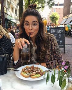 Foto Top, Negin Mirsalehi, Fashion Model Photography, Foto Poses, Insta Photo Ideas, Photography Inspo, Instagram Inspiration, Fashion Model, Model Photography