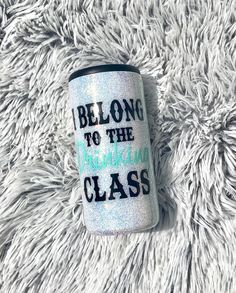 Koozie Tumbler Ideas, Beer Koozies, Country Music Quotes, Drinks Tumbler, Diy Resin Projects, Pretty Cups, Tumbler Decal