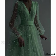 Olivia Mark - Elegant and Charming Crystal Embellished Mesh Cocktail Dress with Peter Pan Collar and Long Sleeves Stunning Prom Dresses Ball Gown, Green Evening Dresses Elegant, Formal Glitter Dress, Satin Green Prom Dress, Fantasy Summer Dress, Green Prom Outfits, Green Dresses For Prom, Wanhat Dress, Ball Dresses Green