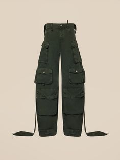 THE ATTICO アイビーグリーン ロングパンツ Green Wide Leg Jeans With Belt Loops, Olive Cargo Trousers With Pockets, Green Cargo Pants With Multiple Pockets For Work, Olive Military Pants With Cargo Pockets, Olive Utility Pants With Multiple Pockets, Green Parachute Workwear Pants With Multiple Pockets, Green Parachute Work Pants With Multiple Pockets, Green Parachute Pants With Multiple Pockets For Work, Green Cargo Style Parachute Workwear Pants