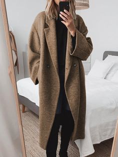 Stylish Winter Coats, Casual Basics, Cool Coats, Elegant Blazers, Elegant Jacket, Winter Fashion Coats, Cozy Coats, Stylish Coat, Wool Blend Coat