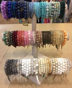 Crystal Bracelets Ideas, Crystal Bracelets Aesthetic, Bracelets Aesthetic, Body Jewelry Diy, Charm Bracelets For Girls, Girly Bracelets, Dope Jewelry Accessories, Crystal Bead Jewelry, Indie Jewelry