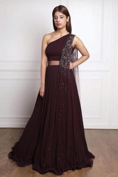 Chiffon Lehenga, Lehnga Dress, One Shoulder Gown, Indian Gowns Dresses, Embellished Gown, Designer Party Wear Dresses, Indian Gowns, Dress Indian Style, Indian Designer Outfits