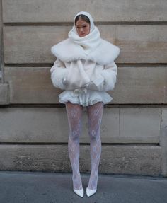 Winter Editorial Fashion, Eccentric Winter Outfits, High Fashion Winter Outfits, Nye Winter Outfit, Fuzzy Skirt Outfit, Black And White Winter Outfits, Ice Themed Outfit, Cold New Years Eve Outfit, All White Outfit Aesthetic