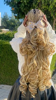 Cute French Curl Braids, Braid Hairstyles For Homecoming, French Curl Braids Style Ideas, Cute Hairstyles For French Curl Braids, Braided Hairstyles For Black Women Blond, Blonde French Braids Black Women, Hairstyles With French Curl Braids, Blonde Braids French Curls, French Curls Hair