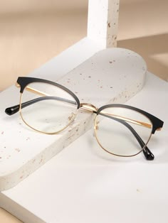 Glasses Frame Shapes, Frames For Glasses For Women, Cute Glasses For Women Frames, Cute Glasses Frames For Round Faces, Round Framed Glasses, Spex Frames Women, Cute Metal Glasses Frames, Chasma Frame For Women, Wayfarer Glasses Women