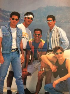 Guys 90s Fashion, Retro Boys Outfit, Outfit 90s Hombre, 80s Boys Outfits, Yugoslavia Fashion, Retro Boy Outfits, 80s Boys Outfit, 1990s Outfit Ideas, Vintage Outfits 80s Retro