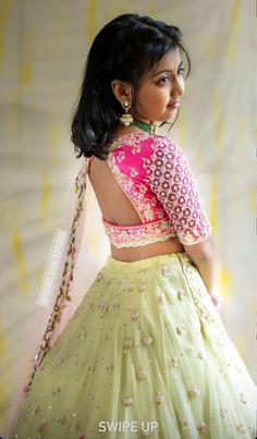 Lehanga Blouses For Kids, Kids Wedding Dresses Indian, Kids Half Saree Blouse Designs, Kids Blouse Designs Indian, Ghagra Choli For Kids, Kids Ghagra Choli Design, Kids Blouse Designs For Lehanga, Kids Lehenga Blouse Designs