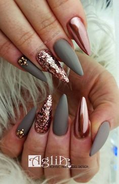 Ongles Bling Bling, Pretty Fingers, Stilleto Nails Designs, Nails Chrome, Lady Fingers, Rose Gold Nails, Nail Files, Nails Gel