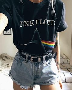 s e n s i t i v e 不同 Band Tees Aesthetic, Classic Rock Aesthetic Outfits, Band Tees Outfits, Rock Aesthetic Outfits, Classic Rock Aesthetic, Rock Tshirts, Tees Aesthetic, Neo Grunge, Rock Aesthetic