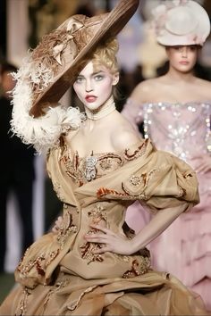 Christian Dior Fall 2007, Dior Fall 2007, Sasha Pivovarova, Dior Couture, Runway Models, Couture Collection