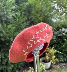 Hand Embroidered French Beret, Wool French Beret, Handmade Gifts, Winter Hat, Halloween Gifts, Handmade Accessories, Unique Gifts, Salmon Wool Frech Beret Hand embroidered wool French beret with leaves. May your life will bloom ! 🌸 If you have any questions feel free to contact me! French Beret, Embroidered Wool, Berets, Winter Hat, Handmade Accessories, Accessories Unique, Halloween Gifts, Halloween Shopping, Hand Embroidered