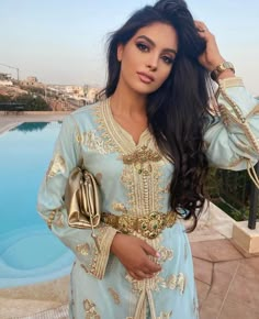 Morocco Wedding Dress, Morocco Henna, Caftan Dress Moroccan, Kaftan Moroccan Caftan, Moroccan Takchita, Morocco Wedding, Henna Day, Morrocan Fashion, Moroccan Bride