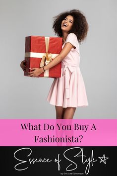 What do you buy a Fashionista as a gift? I have found some gifts ideas that are not going to break your pockets this holiday season! #giftforfashionistafriend #giftforfashionista #giftforfashionistaideas #giftguideforfashionista Business Casual Men