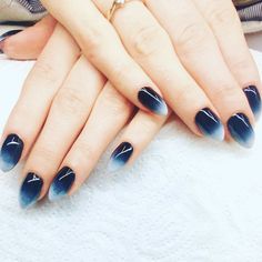 Black Nail Paint, Black Ombré Nails, French Manicure Ombre, Nail Paint Ideas, Natural Nail Shapes, Black Ombre Nails, Ombre Manicure, Glitter Accent Nails, Nail Art Stripes