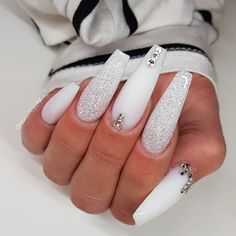 Glitter Nails Acrylic, White Acrylic Nails, Classic Nails, Long Acrylic Nails Coffin, Coffin Nails Long, Bling Acrylic Nails, Acrylic Nails Coffin Short, Summer Acrylic Nails, Diamond Nails