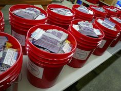 The 5 Gallon Emergency Bucket ... and most of the things in it can be gotten at the Dollar store. #themoreyouknow 72 Hour Kits, Survival Items, Family Safety, Emergency Plan