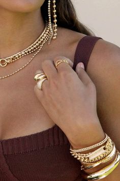 Ettika We design jewelry to help women look and feel their best - because we know a woman’s best accessory is her confidence. Necklace And Ring, Back Necklace, Shoes For Leggings, Gold Necklace Set, Gold Ring Sets, Crystal Chain, Clear Crystals, Elegant Ring, Gold Plated Rings