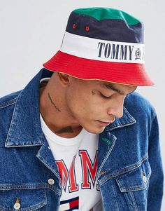 Buket Hats Outfits, Outfit With Bucket Hat, Hat Men Outfit, Bucket Hat 90s, Mall Haul, Hat Outfit Men, Fall Denim Jacket, Jeans Print