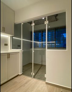 Glass room divider creates an illusion of space. 
Folding Lateral System (FLS) in tempered glass provides flexible dividing solutions for wider space opening. Illusion Of Space, Shower Screen, Current Styles