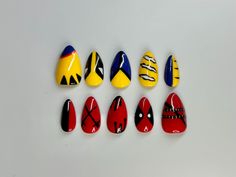 Marvel Theme Nails, Easy Character Nail Art, Deadpool Nails Acrylic, Deadpool And Wolverine Nail Art, Wolverine Nail Art, Deadpool Nail Art, Deadpool And Wolverine Nails, Nail Art Characters, Harley Quinn Nails Designs