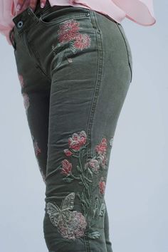 Khaki Jeans with Embroidered Flower - Himelhoch's Medieval Inspired Fashion, Avocado Salsa Verde Recipe, Avocado Salsa Verde, Jean Designs, Jeans With Embroidery, Green Spider, Salsa Verde Recipe, Verde Recipe, Cool Girl Style