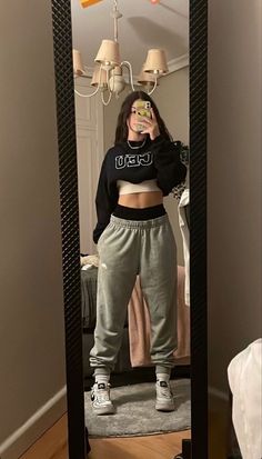 Modest Workout, Gym Ootd, Lulu Outfits, Pilates Outfit, Gymwear Outfits, Gym Crush, Ootd Women, Cute Gym Outfits, Body Outfit