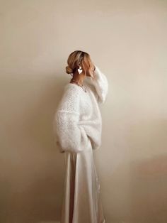 Elegant Knit Sweater With Soft Texture, Oversized White Soft Sweater, Elegant Oversized White Sweater, Elegant Mohair Crew Neck Sweater, White Mohair Sweater With Crew Neck, White Mohair Crew Neck Sweater, Chic Oversized Mohair Sweater, Elegant Chunky Knit Sweater, Elegant Mohair Winter Sweater