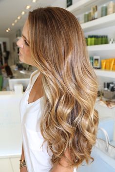 Caramel blonde.. subtle ombre. 2014 Hair Trends, Honey Blonde Hair Color, Golden Blonde Hair, Honey Blonde Hair, Honey Hair