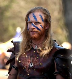 Viking Men - littlelondonmermaid: The male version of... Viking Face Paint Men, Viking Face Paint, Pictish Warrior, Warrior Inspiration, Rollo Vikings, Viking Halloween Costume, Boys Makeup, Viking Images, Celtic Dress