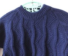 VINTAGE 70/80's, cute little navy blue sweater, lightweight textured acrylic knit, zipper at the back, made in Spain. Size 3/6 months Vintage condition level 5, new old stock ( washed once ) We assess the condition of our vintage items on a scale from 0 to 5. Level 5 corresponds to an almost new vintage condition. Any defects are systematically reported. Even though in very good condition, vintage items may present imperfections due to their age, which mainly adds to their charm. I am fond of ch Pull Bleu Marine, Dark Blue Sweater, Textured Acrylic, Kids Jumpers, Navy Blue Sweater, Level 5, Blue Sweater, Light Sweater, Blue Sweaters