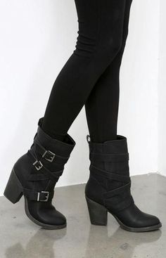 Heeled Boots Outfit, Heels Boots Outfit, Boots Outfit Ankle, Vegan Leather Boots, Winter Heels, Boating Outfit, Cute Boots, Outfit Winter, Madden Girl