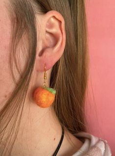 Needle Felted orange shaped earring made from 100% wool products. Felted Wool Earrings, Needle Felt Earrings, Felt Earrings, Felted Jewelry, Felted Earrings, Wool Products, Felting Ideas, New Business Ideas, Felt Jewelry