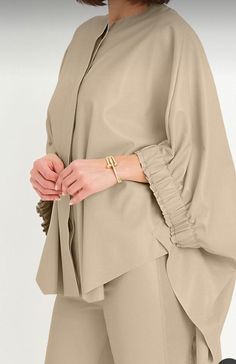 Ms Maisel, New Dress Collection, Jacket Designs, Estilo Hijab, Mode Kimono, Classy Outfits For Women, Vegan Leather Jacket, Trendy Fashion Tops, Beautiful Dress Designs