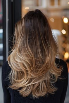 Honey Blonde Ombre Balayage, Balayage From Dark To Light, Natural Blonde Ombre Hair, Ombre Or Balayage Difference, Ombre Hair Inspiration, Ombré Hair Styles, Light Brunette To Blonde Balayage Hair, Subtle Ombre Brunette, Dark Top Light Bottom Hair Ombre Blonde Balayage