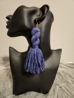 Beautiful tassel earrings that will compliment any outfit and accessory pair to add to your collection! Great with everyday wear & are lightweight! Each pair is handmade with love! Diy Statement Earrings, Yarn Earrings, Denim Earrings, How To Make Tassels, Tassel Earing, Handmade Yarn, Earrings Aesthetic, Tassel Drop Earrings, Knot Earrings