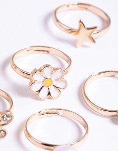 Get creative with the Lovisa Kids Collection! This playful and colourful range has a little something for everyone, kids and big kids at heart! | Lovisa Kids Diamante & Daisy Ring 6-Pack, White