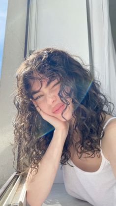 Hair Stylies, Curly Girl Hairstyles, Selfie Ideas Instagram, Girl Hair, Curly Girl, Style Summer, Selfie Poses, Aesthetic Hair