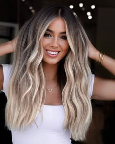 Dimensional Blonde With Dark Roots, Sand Blonde Hair Balayage, Interesting Hairstyles, Blonde Hair With Roots, Bronde Hair, Dark Roots Blonde Hair, Gorgeous Hair Color, Brown Hair Balayage, Blonde Hair Inspiration