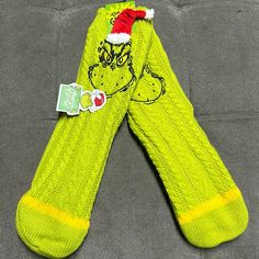 This Listing Is For * 1 Pair Of Dr. Seuss The Grinch With Santa Hat Long Slipper Socks, Sock Size 9-11, You Can Check The Sizing Guide Table In The Pics, This Can Fit Men, Women And Kids, New With Tags Ships Same Or Next Day Please Let Me Know If You Need Any Bundle Grinch Socks, Grinch Pajama Pants, Grinch Christmas Pj Pants, Grinch’s Scarf, Grinch Christmas Leggings, Slipper Socks, Santa Hat, Grinch, Mens Fitness