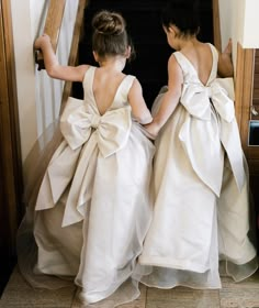 Modern Flower Girl Dresses, Dresses Light Blue, Dream Wedding Decorations, Dream Wedding Ideas Dresses, Wedding Flower Girl, Wedding Prep, Bridesmaid Flowers, Wedding Mood, White Dresses