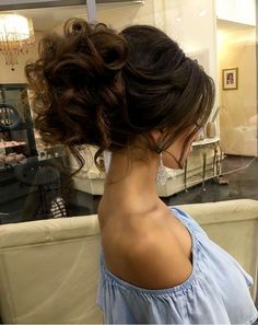 Fest Temaer, Quinceanera Hairstyles, Elegant Wedding Hair, Quince Hairstyles, Hairdos For Curly Hair, Hair Stylist Life, Hair Photo, Hairstyles Haircuts