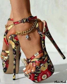 Sandals Patterns, Platform Shoe, Cute Shoes Heels, Modern Sandals, Platform High Heel Shoes, Designer High Heels, Ankle Strap High Heels, Spike Heels, Butterfly Pattern