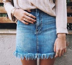 ↞ Style Jean Skirt, Sky Blu, Looks Jeans, Outcast Clothing, Mode Tips, Blazer Outfit, Bohol, Fashion Jeans, Mode Inspo