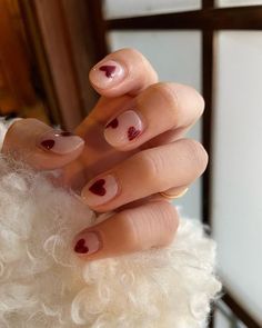 Very Short Nails Ideas Winter, Heart Short Nail Designs, Mail Design Short Nails, Gel Nail Designs For Valentines Day Short Nails, Small Nail Designs Simple, Mini Heart Nails, Tiny Heart Nails, Short Nails Valentines Day, Small Nails Design